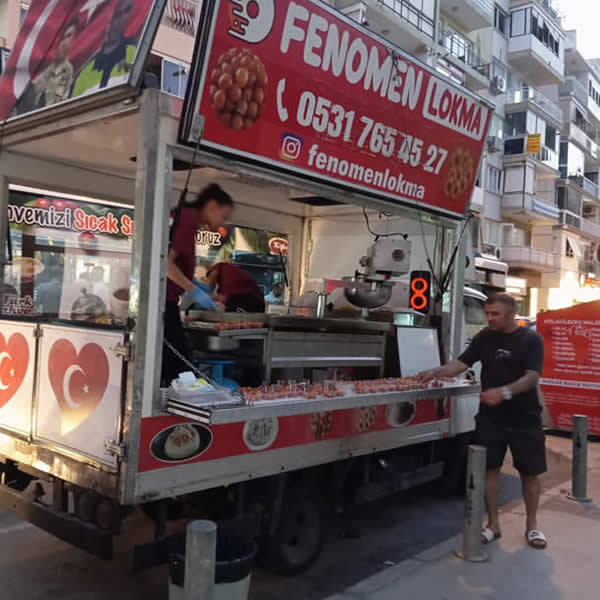 izmirin en iyi lokmacısı